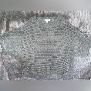 New York & Company short-sleeved sweater blouse, women’s size medium
